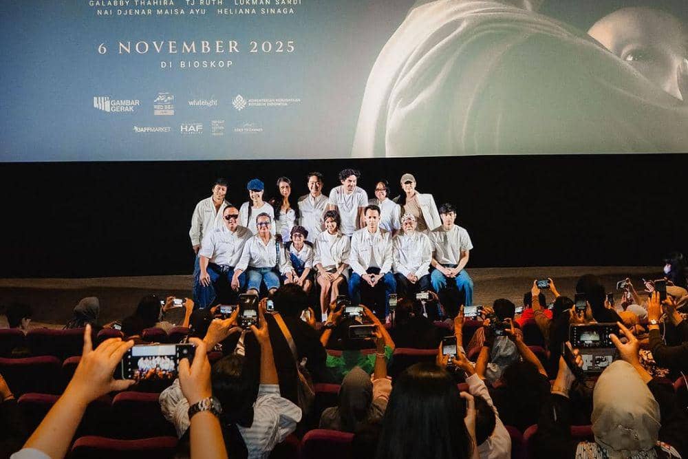 Jajaran cast dan filmmakers di Press Conference dan Cast Reveal film 'Pangku'. (instagram.com/filmpangku))