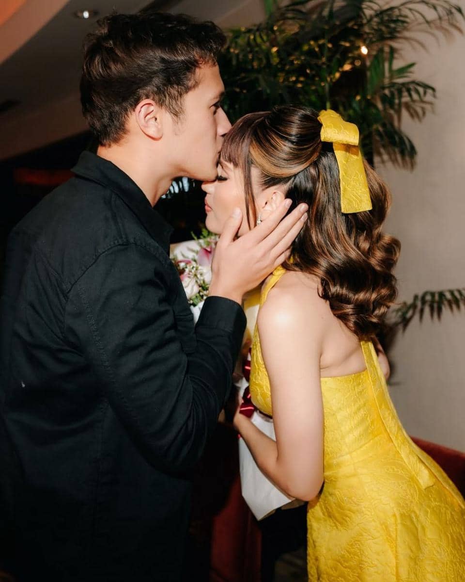 Gaya Pacaran Cinta Laura dan Arya Vasco