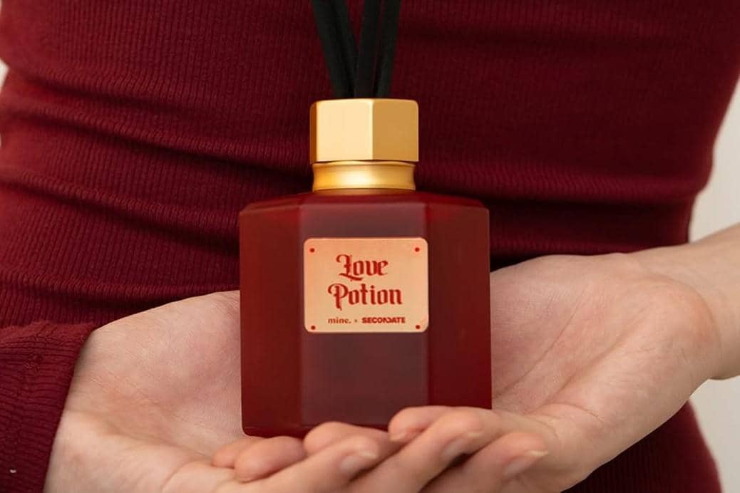 Potret Parfum Mine. Perfumery