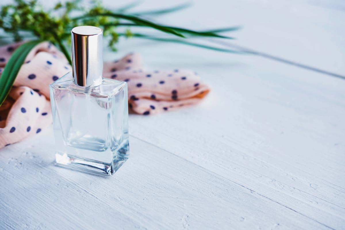 Ilustrasi minyak attar