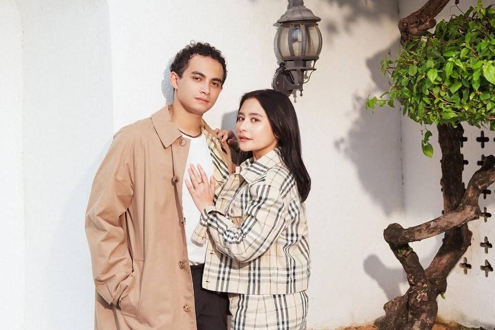 I feel so high school every time I look at you.#burberry.jpg