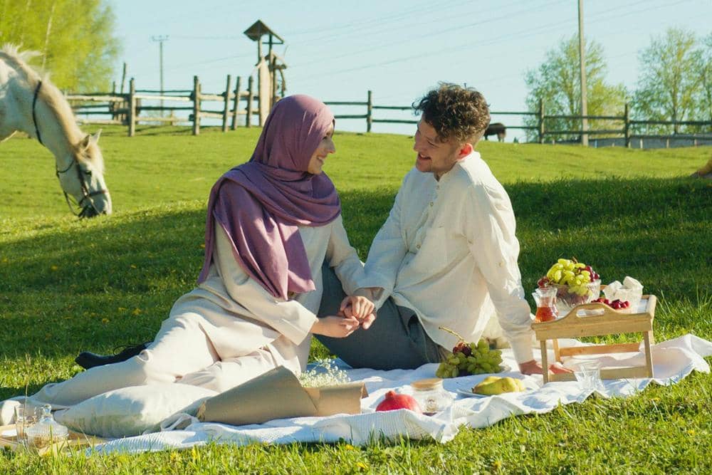 ilustrasi pasangan suami istri (pexels.com/Artem Podrez)