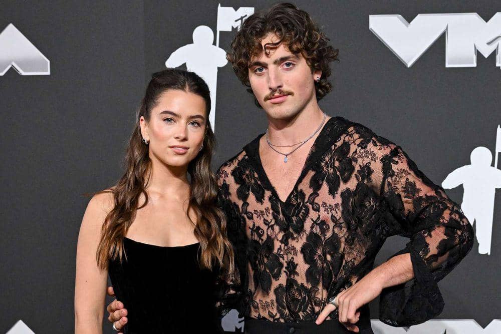 Daftar Artis Hollywood yang Putus di Tahun 2025,