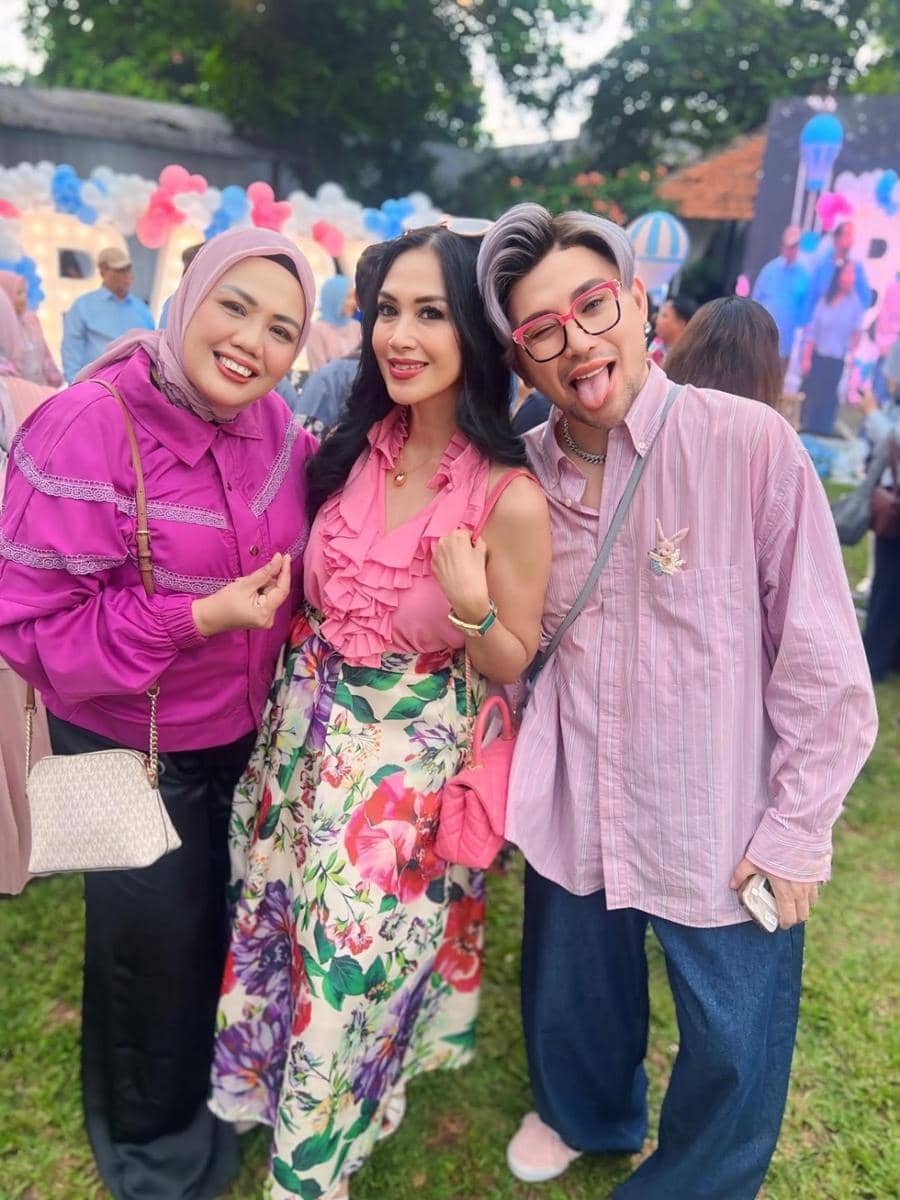 Selamat untuk Billy &Vika💙💙For the Gender reveal party🎈🎈🎈Its A Boy!! Yaaaayyyy!!👶🏻💙•Doa -2.jpg