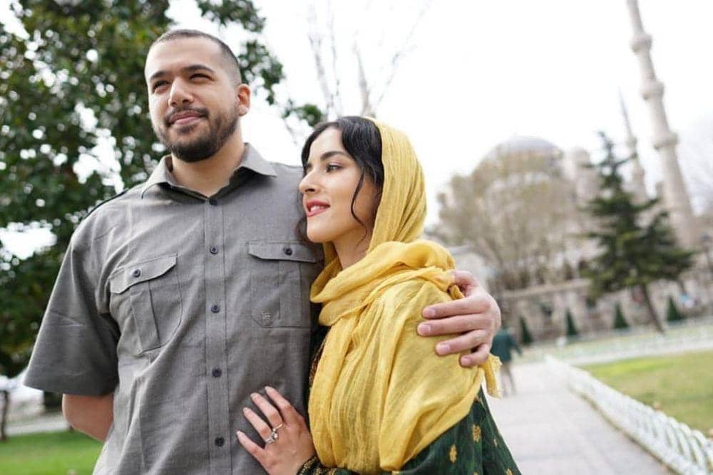 Perbandingan Keluarga Tasya Farasya dan Ahmad Assegaf