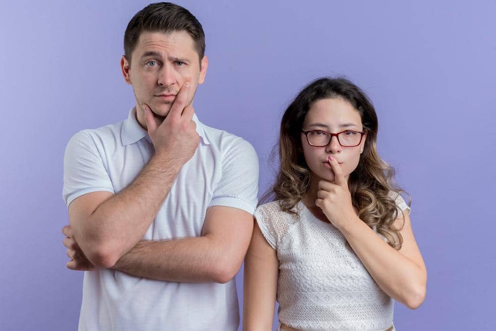 ilustrasi pasangan berpikir (freepik.com/stockking)