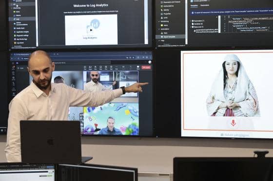 Diella AI Menteri Pengadaan Publik Albania 