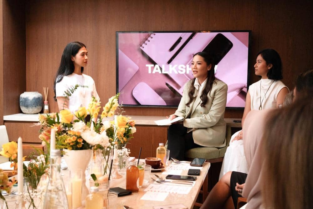Felicia Kawilarang saat sesi talkshow di salah satu kegiatan Ryse and Shyne.jpeg