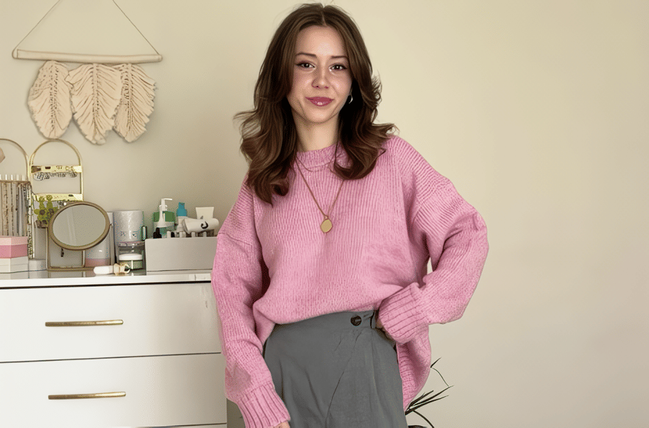 Cover Baju Dusty Pink Cocok dengan Celana Warna Apa