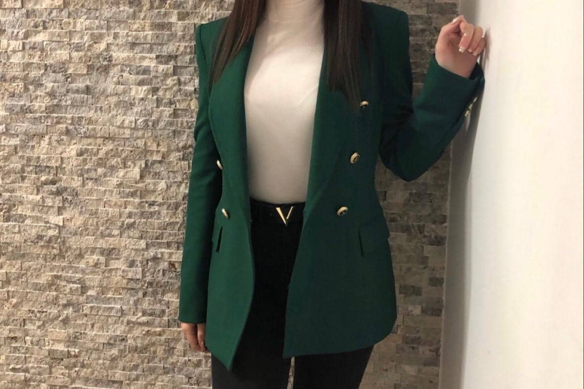 hijau dengan hitam adalah kombinasi tepat pinterest/Patrishabeauty