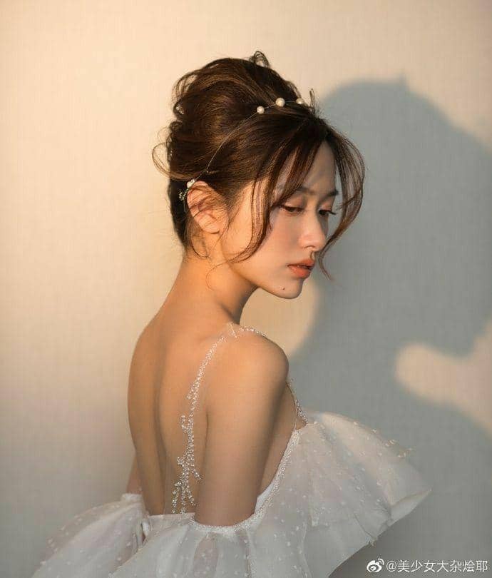 inspirasi tatanan sanggul untuk acara formal