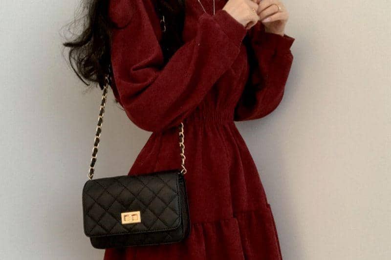 Merah dan emas selalu identik dengan kesan mewah dan glamor pinterest/Karlie Kulas