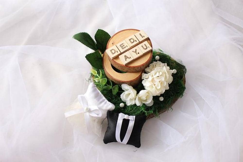fioreplum-bouquet-ring-bearer-hampers_ring-bearer-rustic_5.jpg