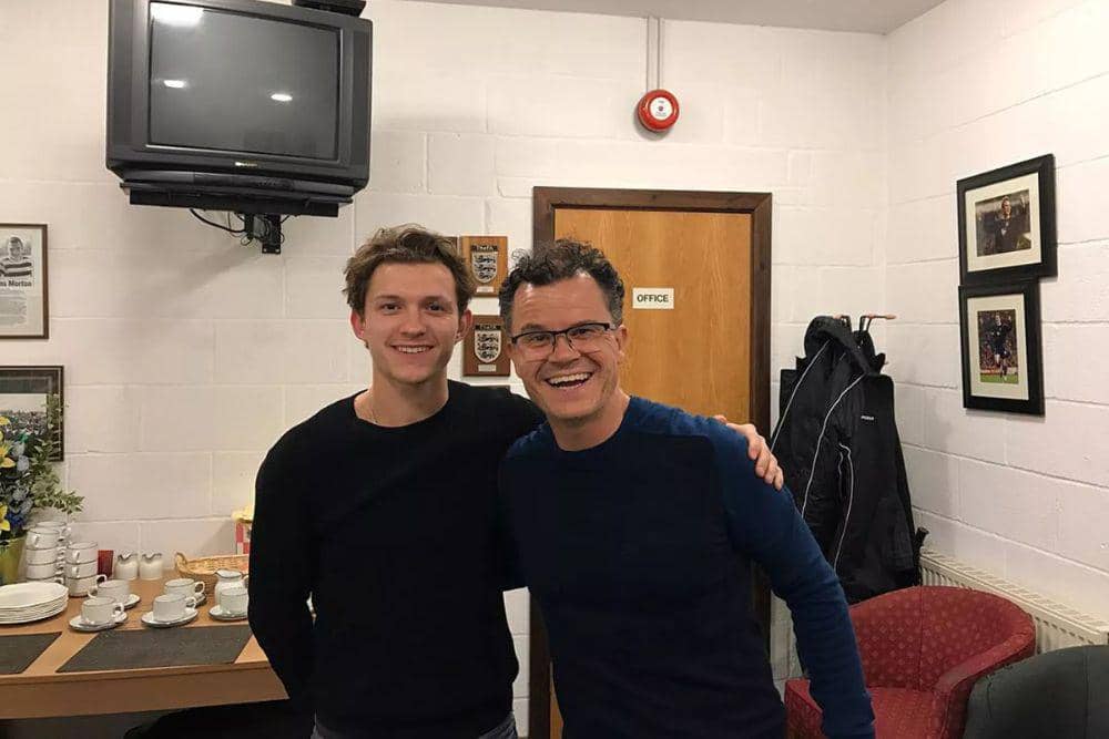 Fakta Keluarga Tom Holland