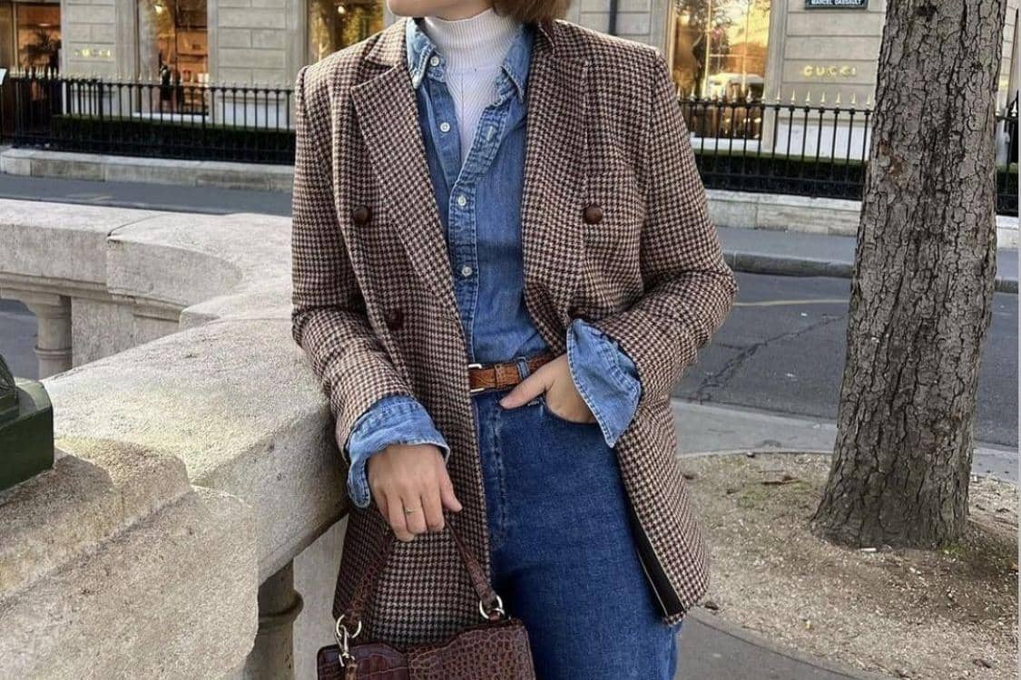 Milo dan denim biru muda selalu berhasil menciptakan casual look. pinterest/Maria Confer