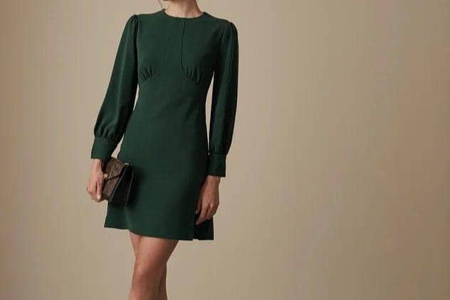 Emerald green memberi sentuhan mewah pada warna milo. pinterest/Donna Greaves