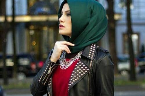 Hijau olive jadi pilihan unik untuk baju merah pinterest/My Wardrobe