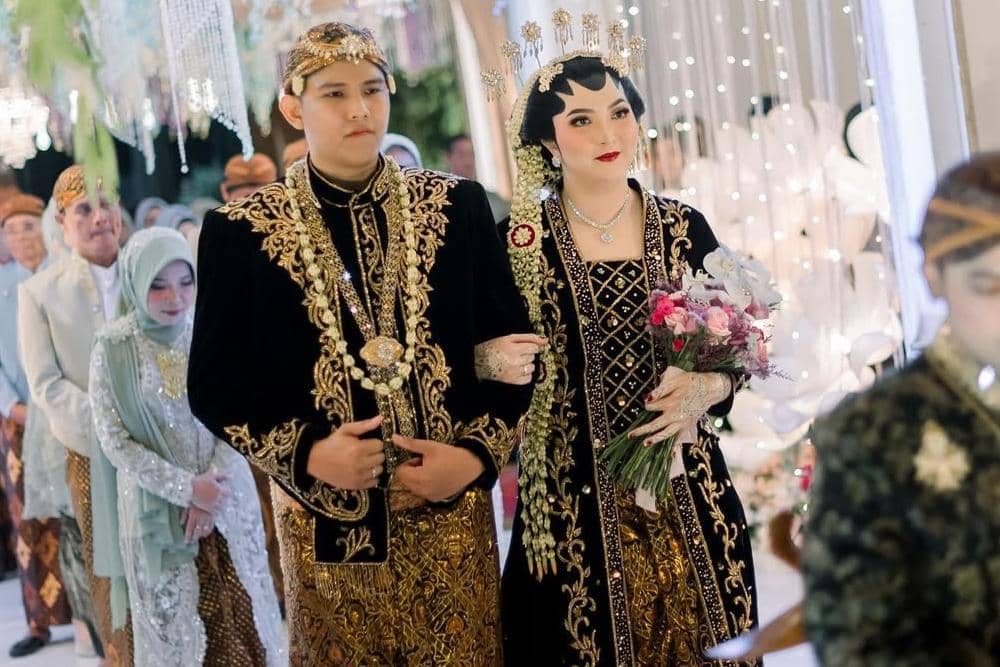 ilustrasi prosesi ngunduh mantu (instagram.com/d_oneweddingandeventorganizer)