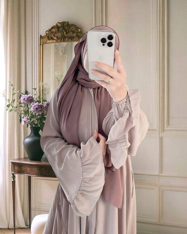 baju warna taupe cocok dengan jilbab warna apa