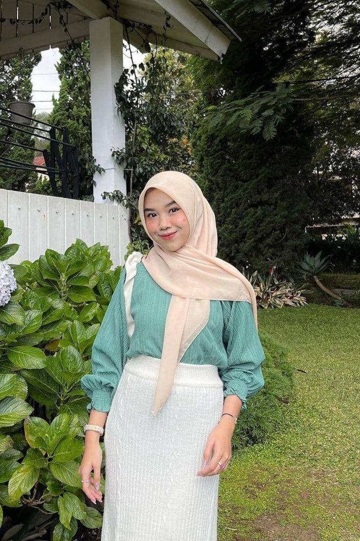 baju warna tosca cocok dengan jilbab warna apa