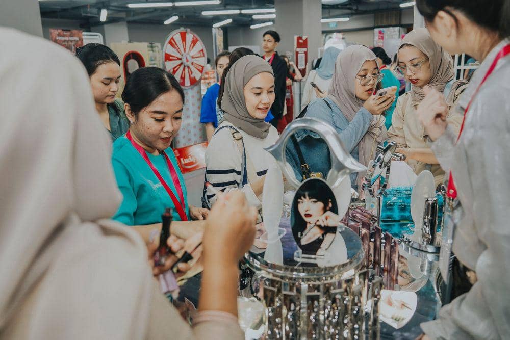 Intip Keseruan BFA Outlet 2025 Hari Pertama