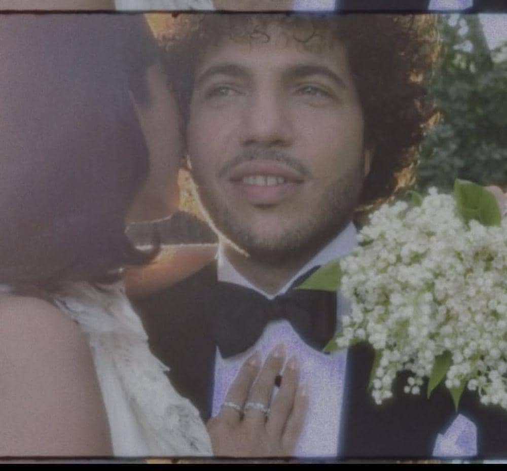 Potret Pernikahan Selena Gomez dan Benny Blanco