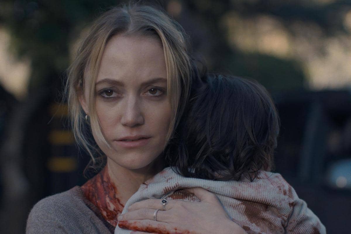 adegan dalam film The Hand That Rocks the Cradle. (dok. Hulu/The Hand That Rocks the Cradle)