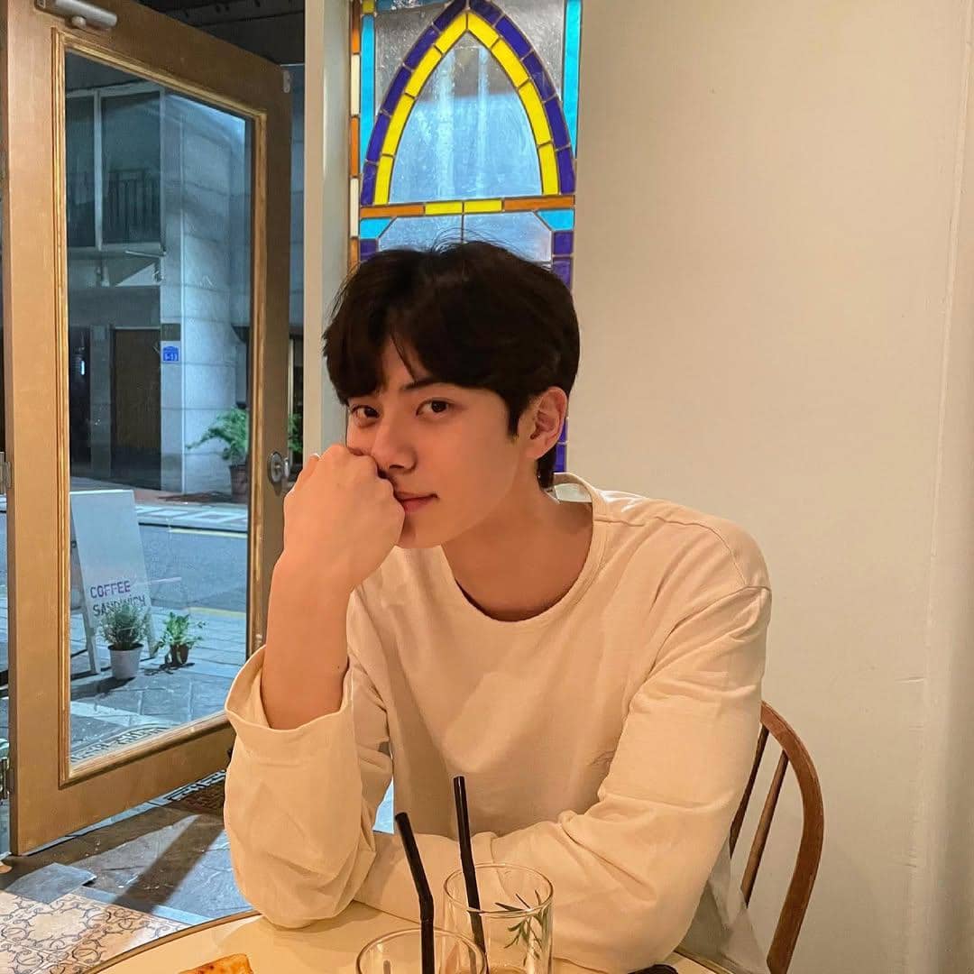 Lee Chae Min. (instagram.com/l.c.m____)