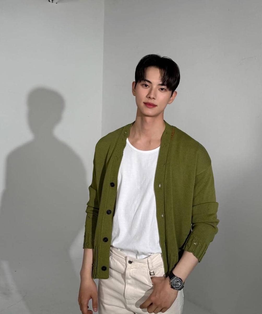 Lee Chae Min. (instagram.com/l.c.m____)