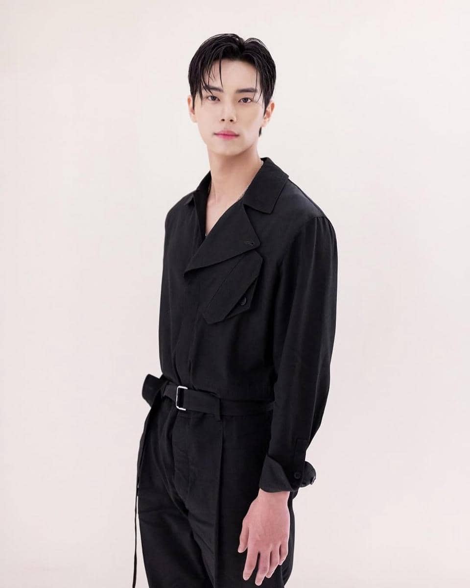 Lee Chae Min. (instagram.com/l.c.m____)