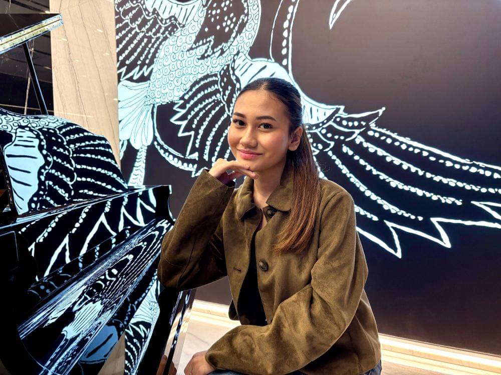 Marsha Lavinia 1.jpg