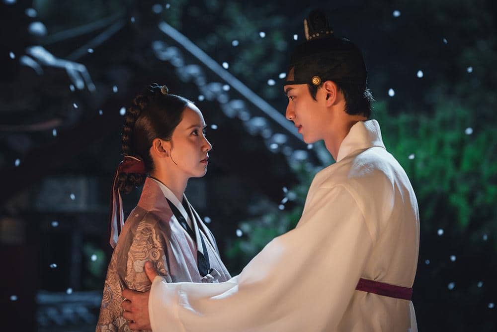 폭군의 셰프 최애 장면을 모아보았다🍳프렌치 셰프와 폭군의 첫 만남대령숙수의 수라간 기강 잡기전하 수라상 요리에 진심인 대령숙수지영과 이헌의 달달한 로맨스💖... 더 보기.jpg