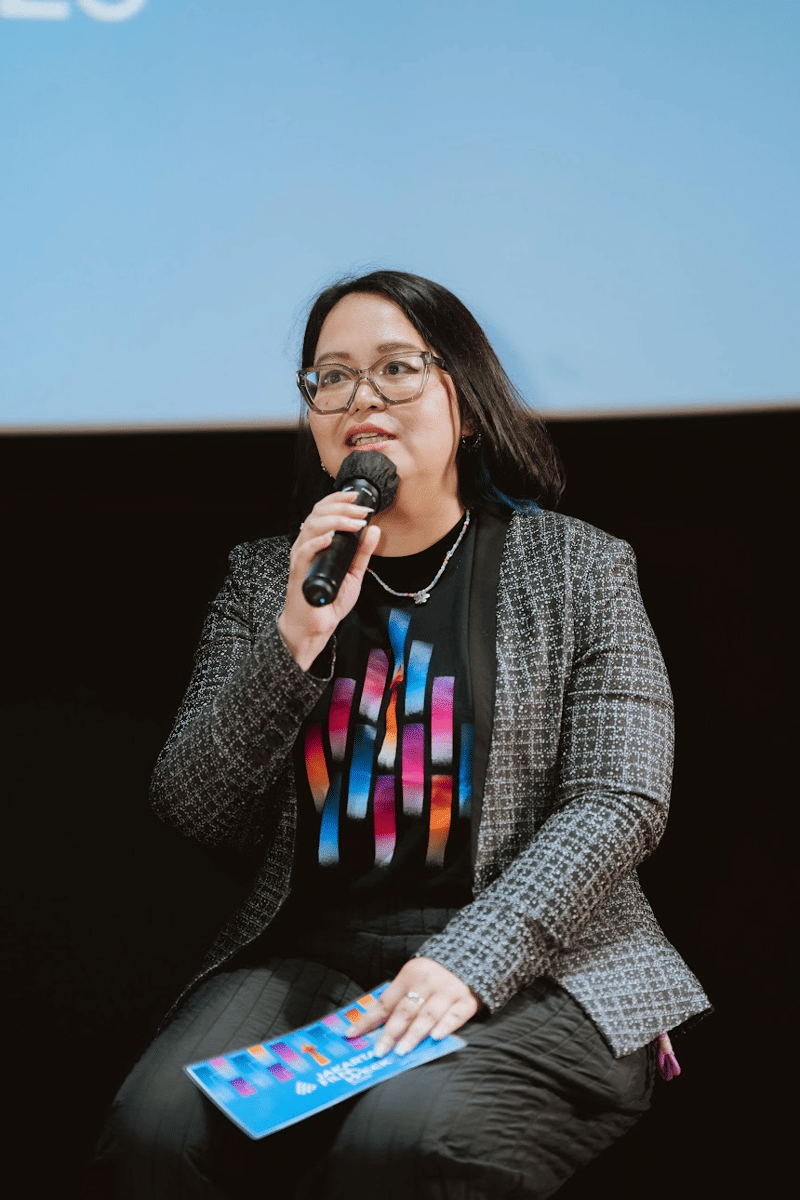 Head of JFWNET-Industry Program, Gayatri Nadya, memaparkan tentang JFWNET di Press Conference JFW2025. (Dok. Jakarta Film Week 2025)