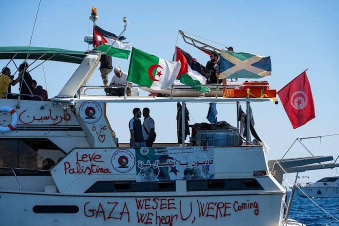 Armada Global Sumud Flotilla dicegat Israel 