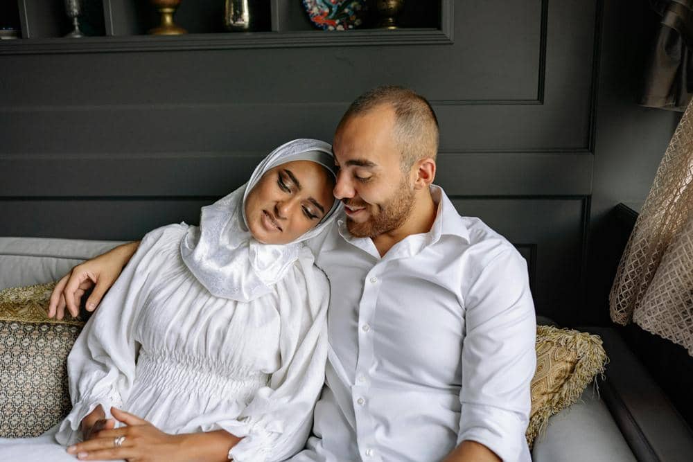 ilustrasi pasangan suami istri (pexels.com/Yan Krukau)