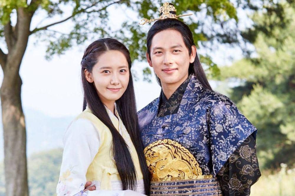 Pasangan di Drama Korea yang Dibintangi Idol K-Pop Gen 2