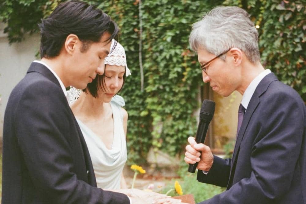 아름다운 신부, 그리고 근사한 두 친구들과 함께 발맞추어 걸어갑니다. 따뜻한 말씀과 응원해 주신 모든 분들께 진심으로 감사드립니다. 💕 (1).jpg