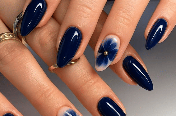 Nail Art Navy Floral 