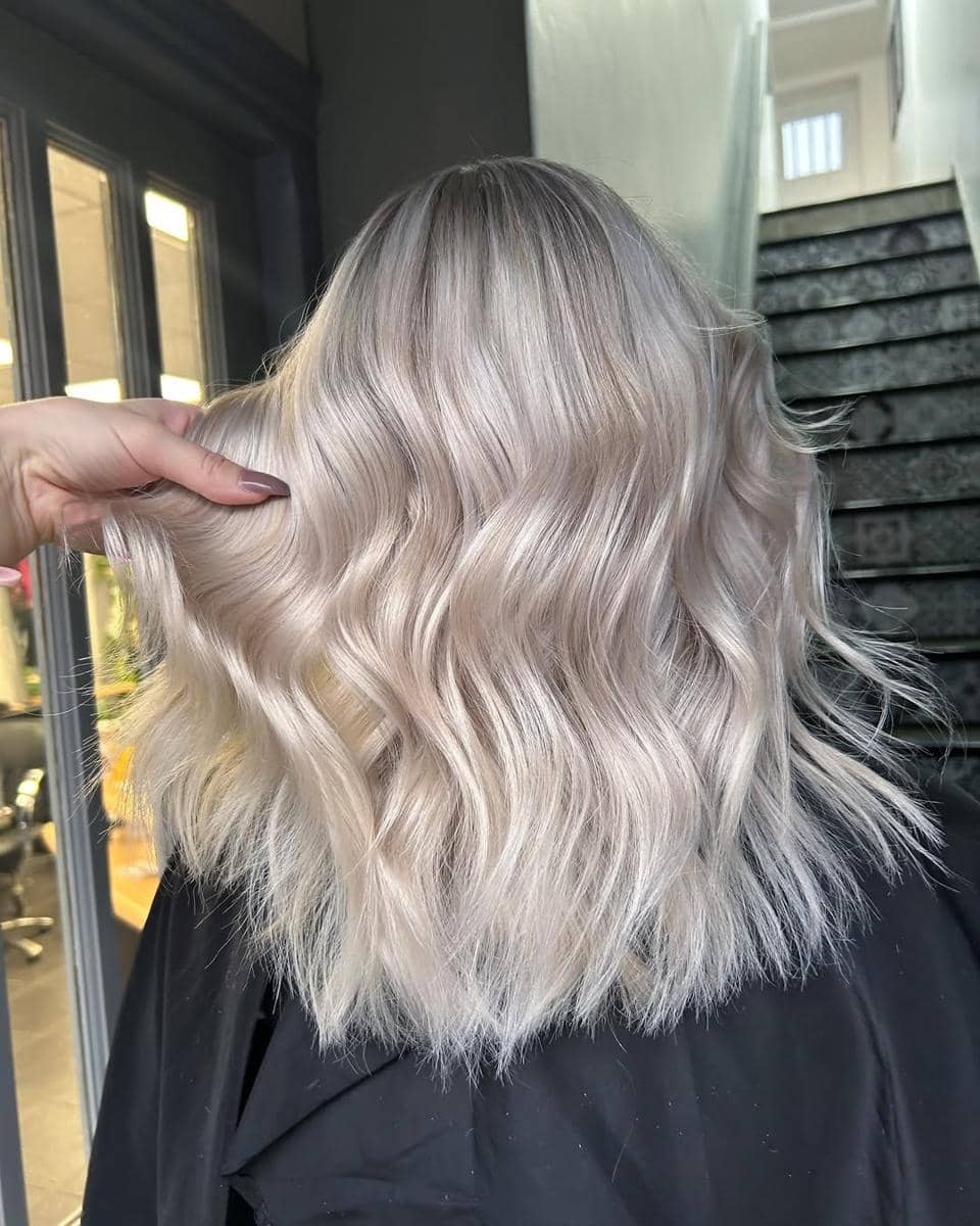 warna rambut ash blonde