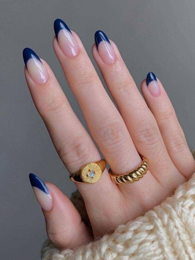 Navy Nail Art French Tip