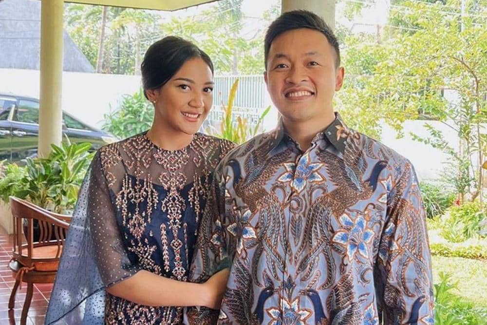 Fakta Isu Keretakan Rumah Tangga Putri Tanjung dan suami