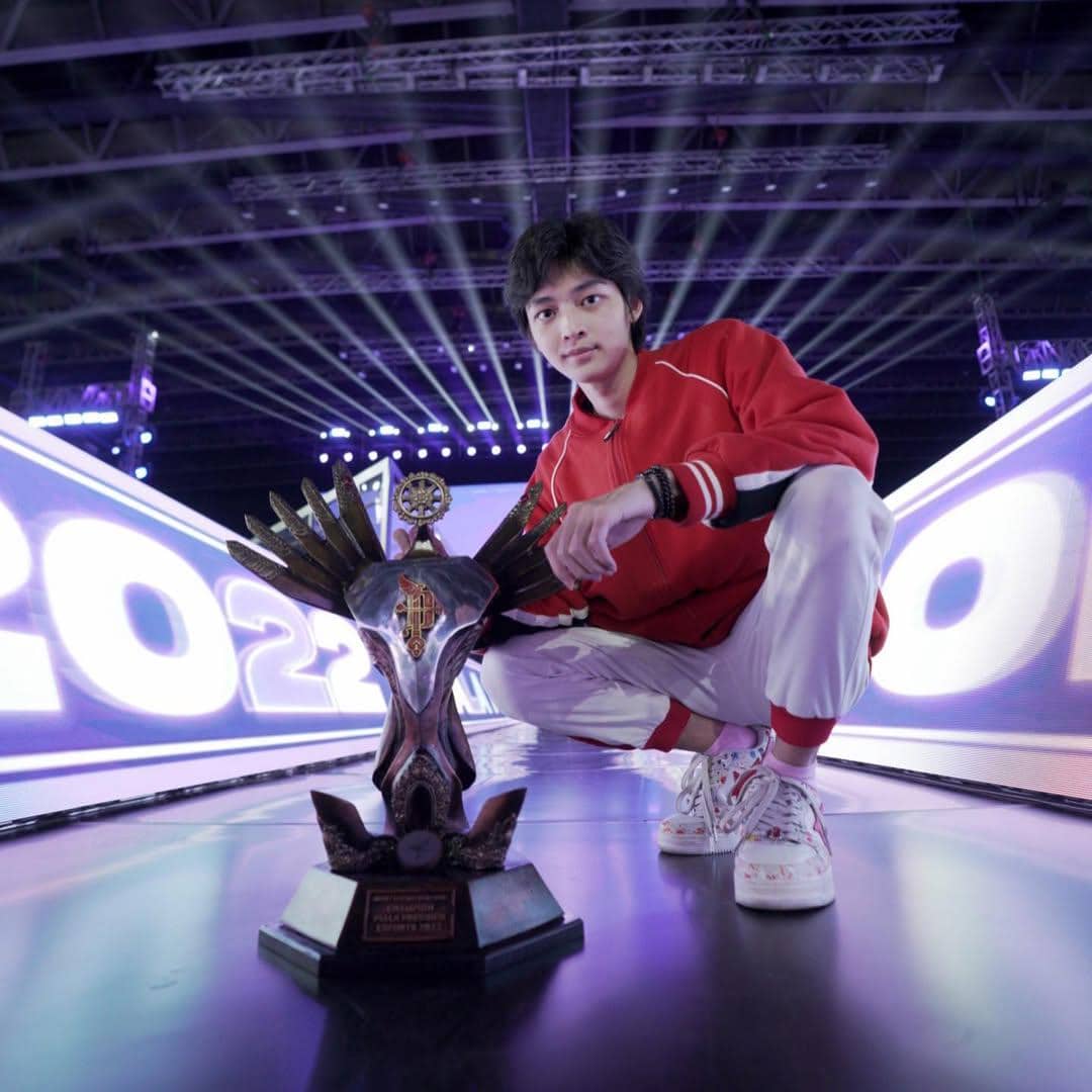 profil Hengky Gunawan