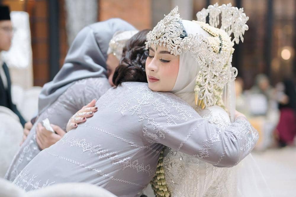 ilustrasi sungkeman (instagram.com/lentera_fotografi)