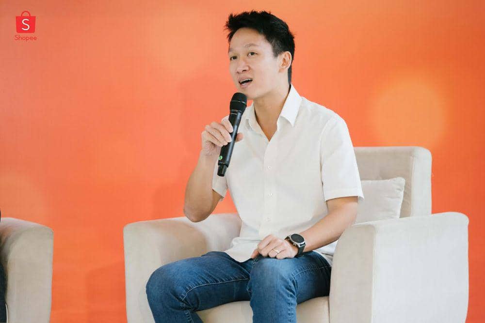 Daniel Minardi (Senior Director of Brand Marketing Shopee Indonesia) sebagai pembicara di acara Media Gathering, Lebih Dekat Lebih Spesial bersama ShopeeVIP. (Dok. Shopee Indonesia)