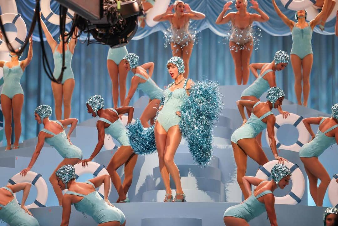 lirik lagu Taylor Swift Opalite