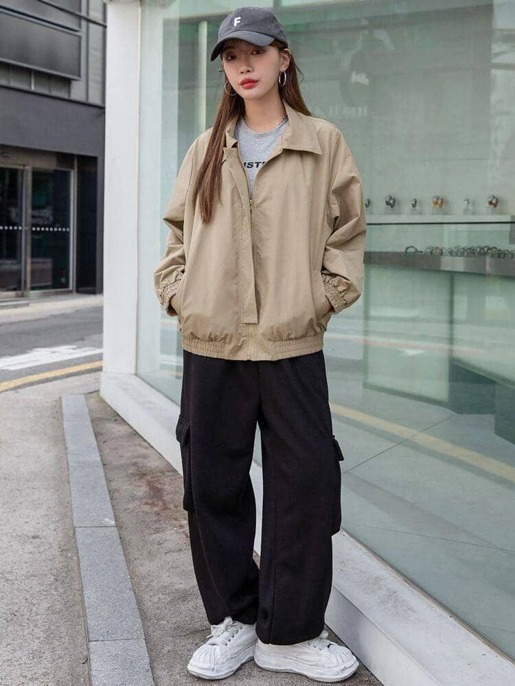 Jaket Khaki must have item