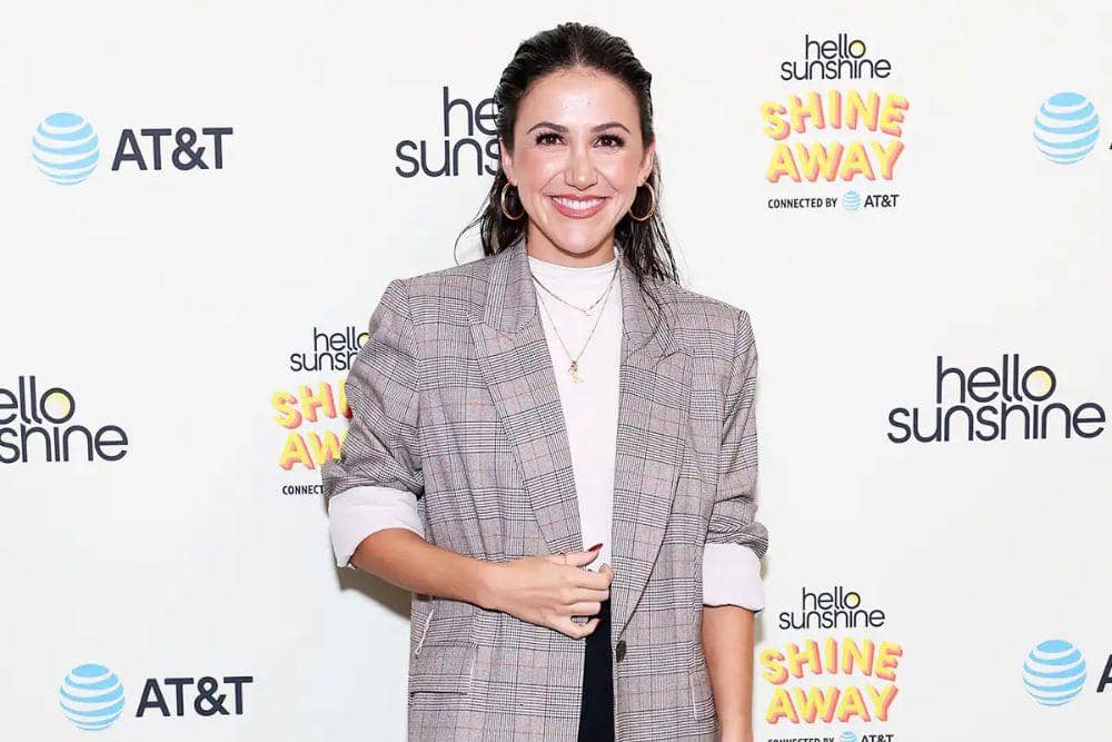 Fakta Rumor Kencan John Mayer dan Influencer Kat Stickler