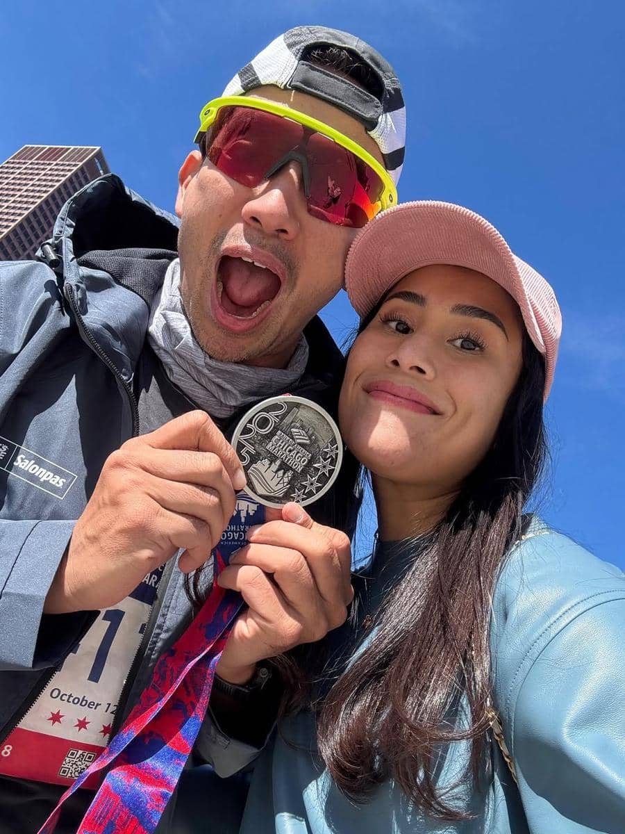 Potret Tarra Budiman ikut Chicago Marathon 2025, didampingi dengan sang istri, Gya Sadiqah. (instagram.com/tarrabudiman)