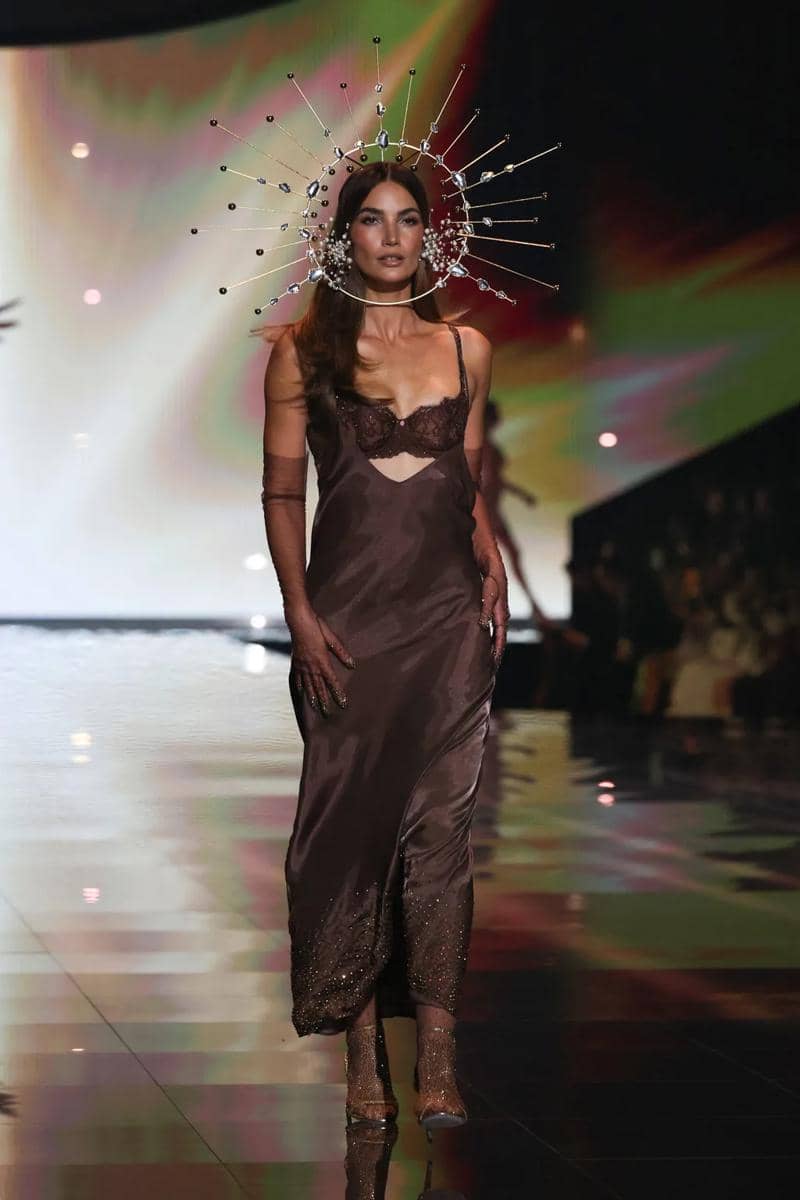 Parade ikon VS bertema Greek mythology