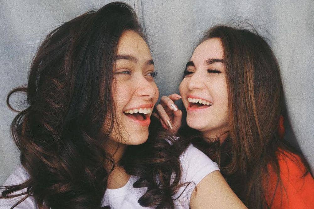 Persahabatan Elina Joerg dan Rebecca Klopper